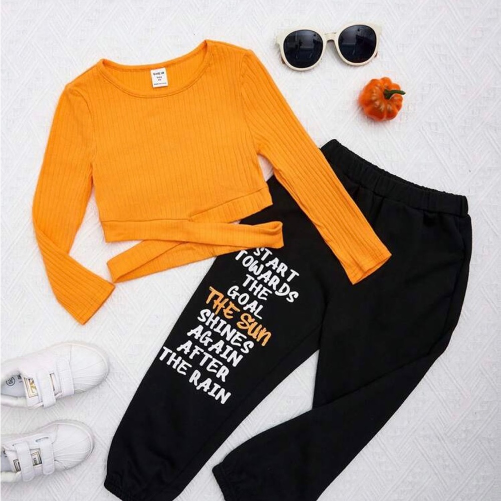 Girls 2 piece outfit